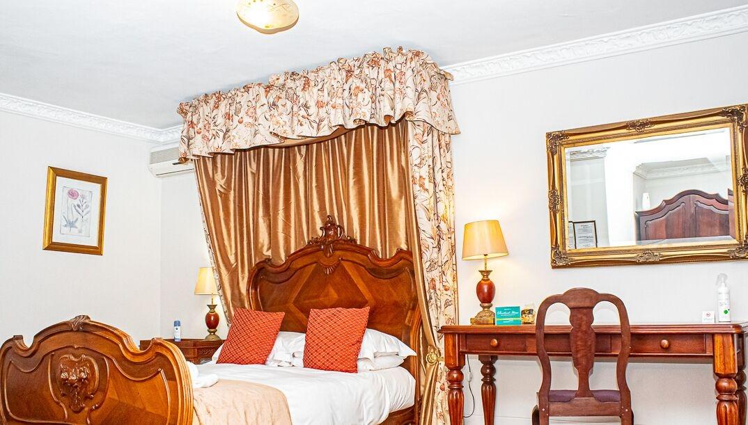 Bed and Breakfast Roseland House Дурбан Экстерьер фото